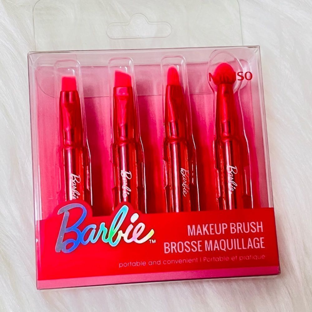 Barbie Beauty Bundle - Picture 5 of 9